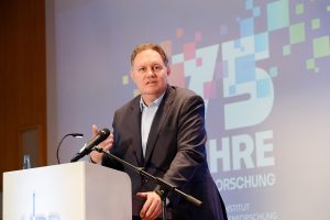 Mediensenator Carsten Brosda am Rednerpult
